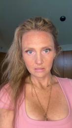 Coastalfun webcam model stream image