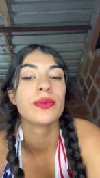 Chari858 webcam model stream image