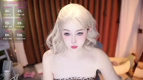 Hazelsomi webcam stripchat model stream image