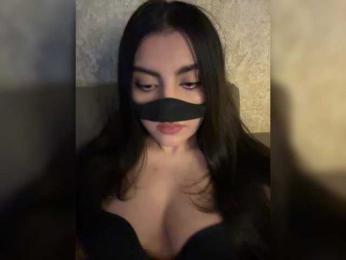 Aloeloea webcam model stream image