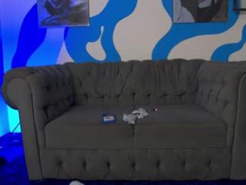 akumadoll_ webcam model stream image