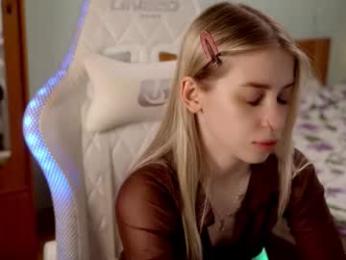 ho1yh01e webcam chaturbate model stream image