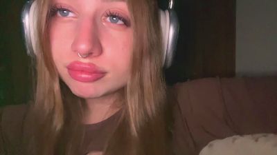 KirstinRuetz webcam model stream image