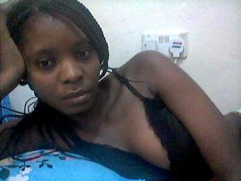 Ebonysly webcam bongacams model stream image