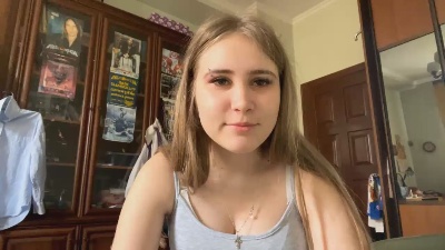 InezMorawa webcam cam4 model stream image