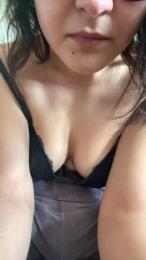 Riobe webcam model stream image