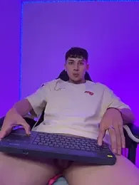 OLIVER_K webcam model stream image
