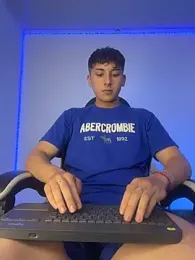 OLIVER_K webcam model stream image
