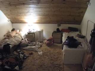 voyeurcam-julmodels-whitebed-3 webcam model stream image