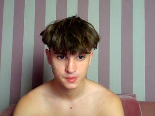 Armand Bubka webcam model stream image