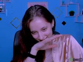 nami_glow webcam model stream image