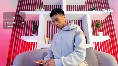 ApoloCruz webcam stripchat model stream image