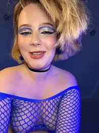 SophieWannaPlay webcam model stream image