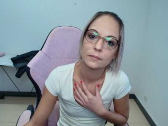 alixfeeling webcam model stream image