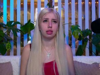 FlowwwerGirl webcam bongacams model stream image