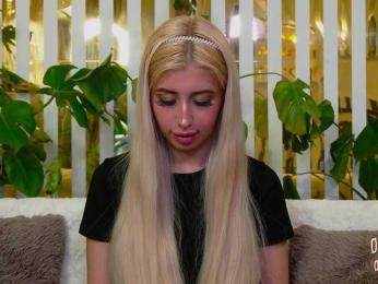 FlowwwerGirl webcam bongacams model stream image