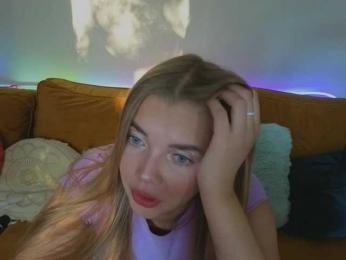 CarrieBradshaw webcam model stream image