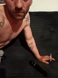 yzabell18 webcam stripchat model stream image