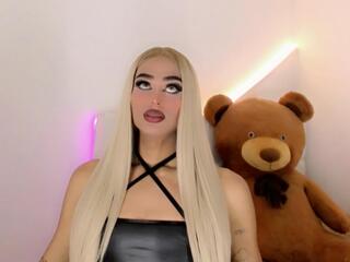 Amal Baddell webcam model stream image