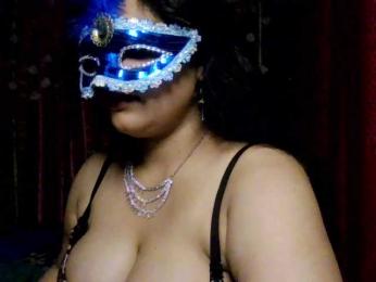 Naughtyladki webcam model stream image