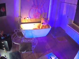 voyeurcam-casa-salsa-bathroom-4 webcam model stream image