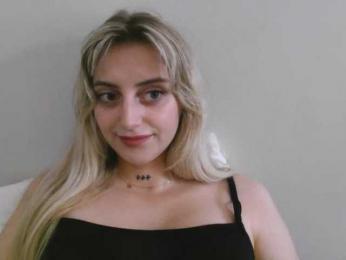 StellaSweet webcam model stream image
