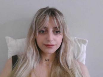 StellaSweet webcam model stream image