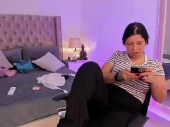 mariana_c webcam chaturbate model stream image