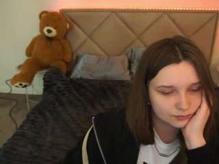 magicpeachs webcam model stream image