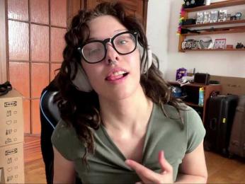 PlushPoutX webcam model stream image
