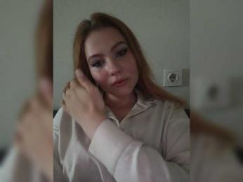 Lyilo991 webcam model stream image