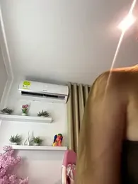 Nikii__ webcam model stream image