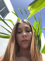 Nikii__ webcam model stream image