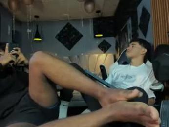 mr_mois webcam model stream image