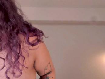 LoiseHarper webcam model stream image