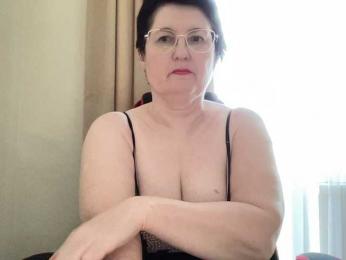 HotMilfPussy webcam model stream image