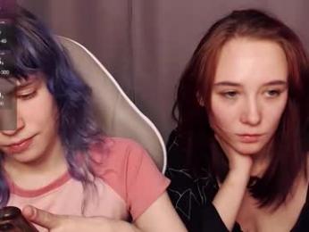 robin_yours webcam model stream image