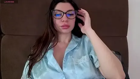 Jullyenn3 webcam model stream image