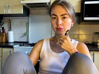 MartaLuna webcam model stream image