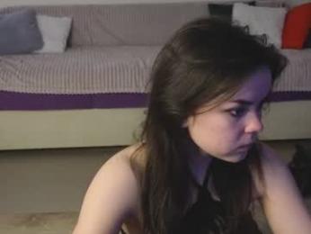 prettyyy_kitty webcam chaturbate model stream image