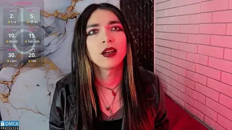 MaeveKuro webcam model stream image