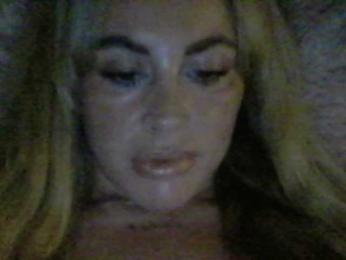 Millisa13 webcam model stream image