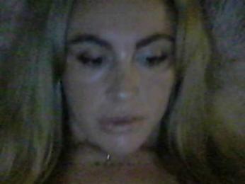 Millisa13 webcam model stream image