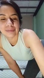 michellluxxo webcam model stream image