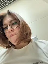 RinaCat webcam model stream image