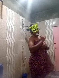 Shani_Izu webcam model stream image