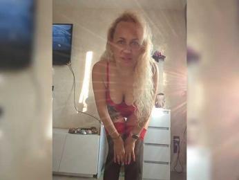 KissMiSveet1234 webcam model stream image