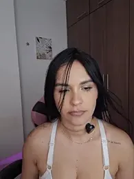 heyshaa webcam stripchat model stream image