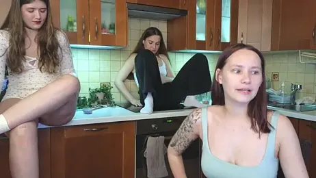 HotCaramellsTV webcam stripchat model stream image