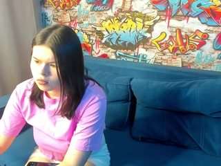 alicia-long webcam model stream image